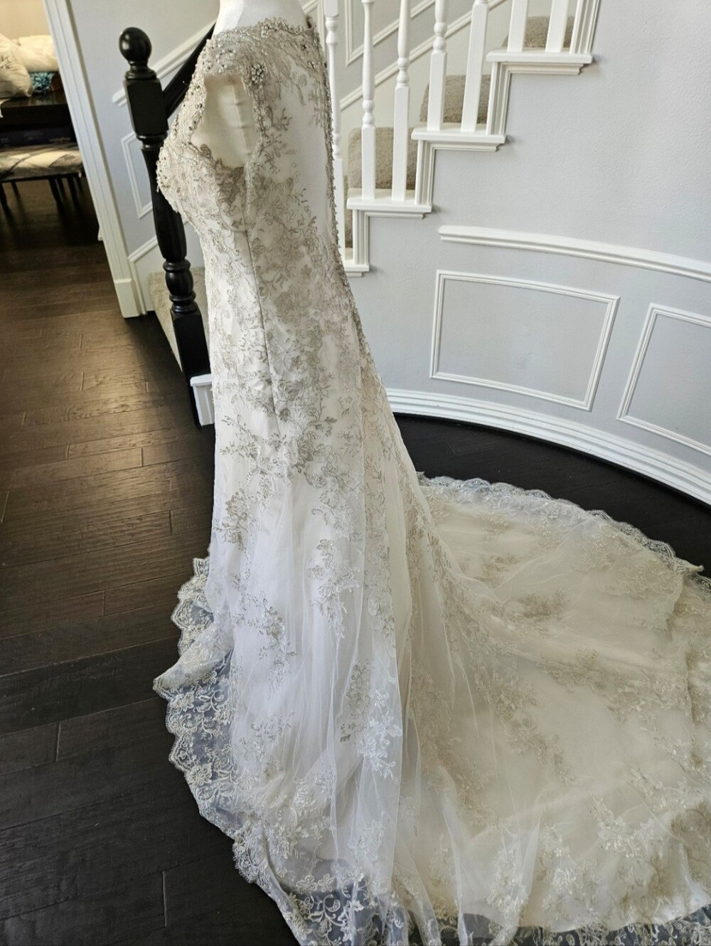 Maggie Sottero Ivory Lace A-Line Wedding Dress - Picture 6 of 11